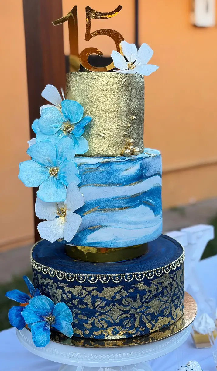 pastel 15 años de fondant